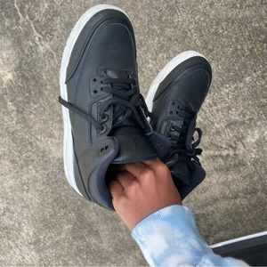 Black leather Jordan retro 3